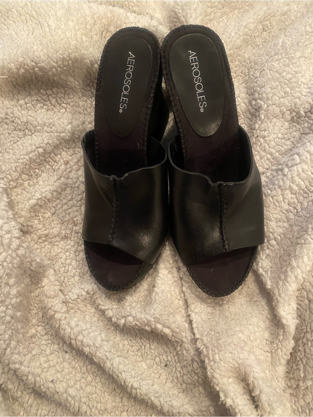 Aerosoles Black Leather Wedge Sandals - size 9